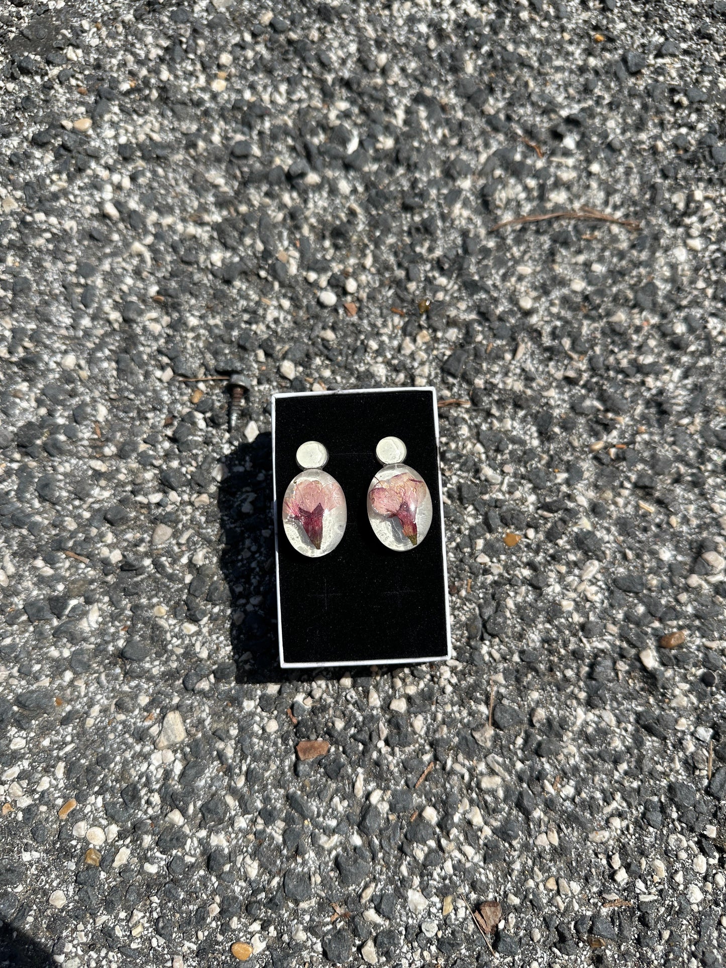 Orecchini con Fiore Naturale in Resina