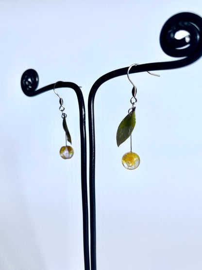 Orecchini con foglia