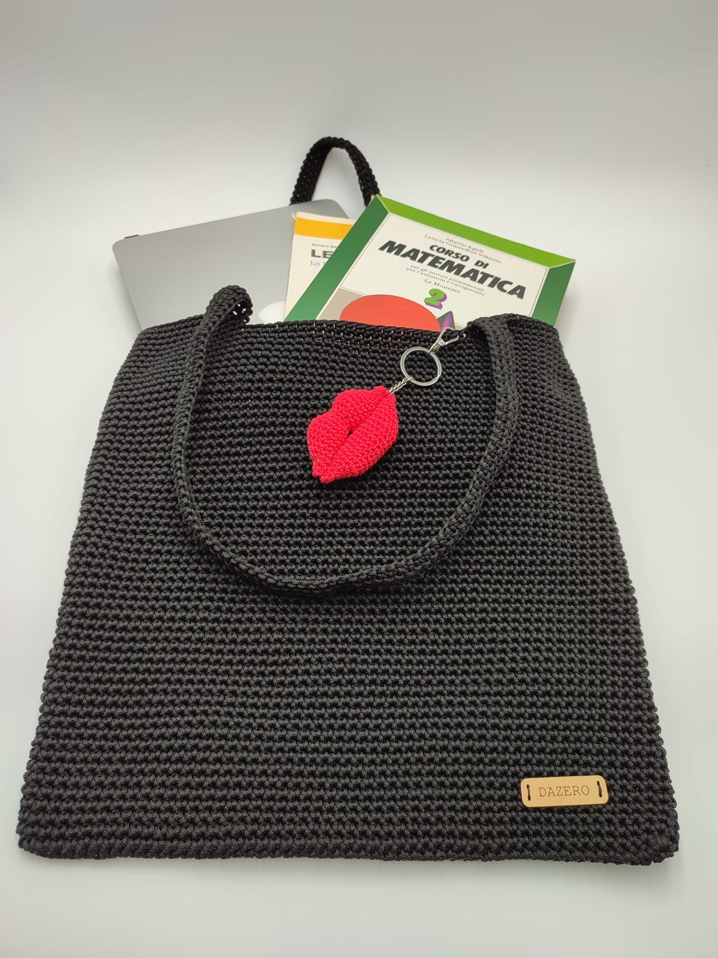 Borsa a sacca in crochet