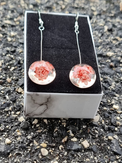 Orecchini con fiori veri