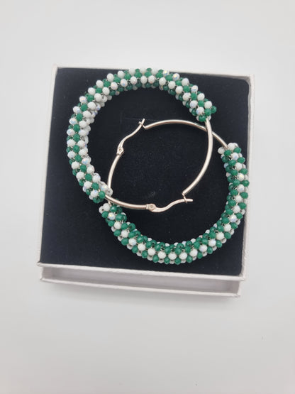 Orecchio con perline di cristallo