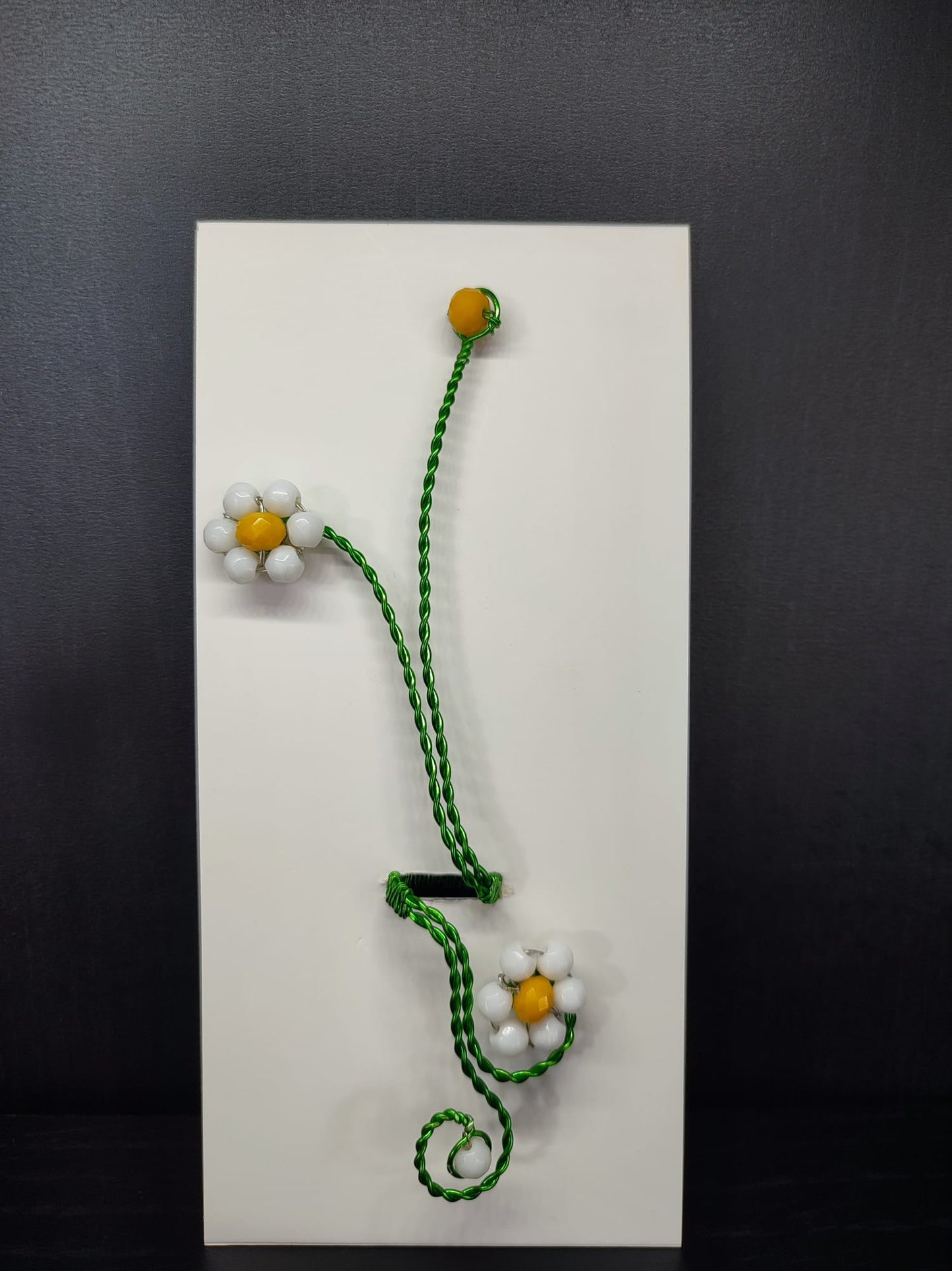 Anello  verde Margherita con le pietre .