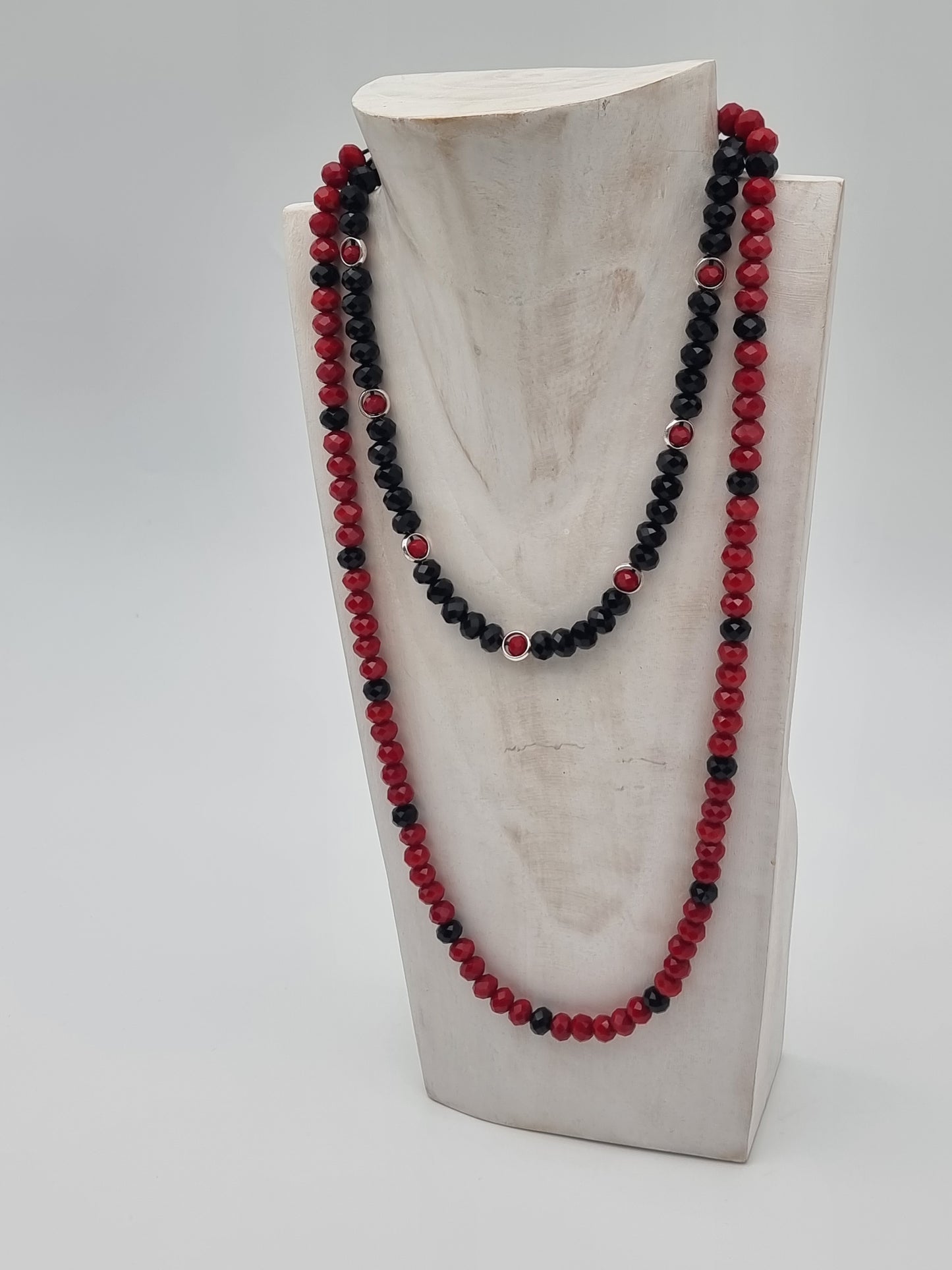 Colana mogano e nero