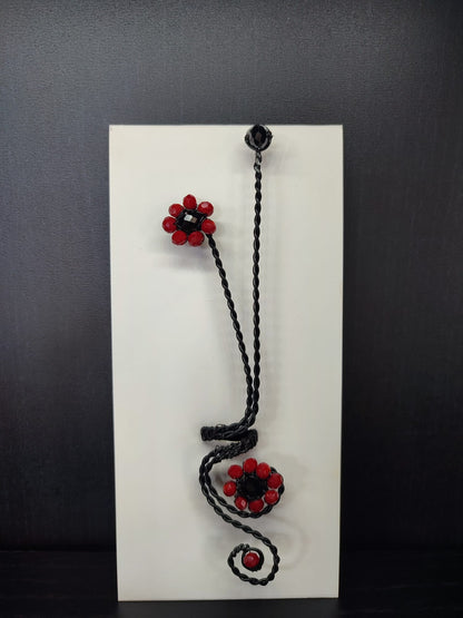 Anello nero  rosso con cristalli